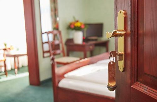 Meuselbach-Schwarzmuhle Hotel | Flair-Hotel Waldfrieden