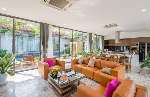 Vinh Yen Villa | Flamingo Dai Lai Resort Vila Tu Nhan BBQ