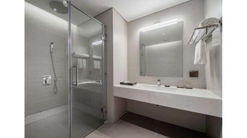 Cat Hai Apartment | Flamingos Cat Ba Resort luxury