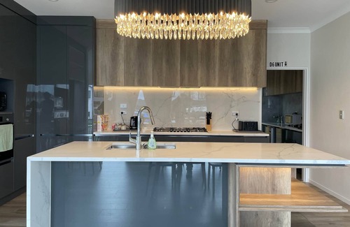 Flat Bush House | Flatbush Holiday Accommodation, Luxury Residence