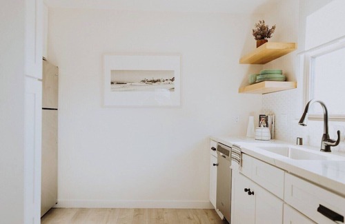 Olde Solana Beach Apartment | Fletcher Cove Solana Bright, Designed Studio Loft