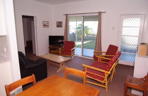 Crescent Head House | Fleur Cottage, 7 Willow Street