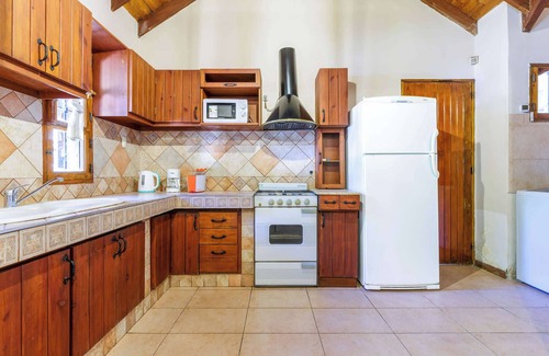 Chacras de Coria House | Fliphaus + Alzaga 5100 - 4 Bd House Pool, BBQ + Daily Cleaning