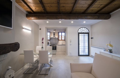 Tavarnuzze Apartment | Florence Vicinanze - Deluxe Apartment 3