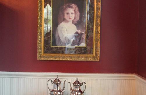 Summerville Historic District Villa | Flowertown Bed and Breakfast