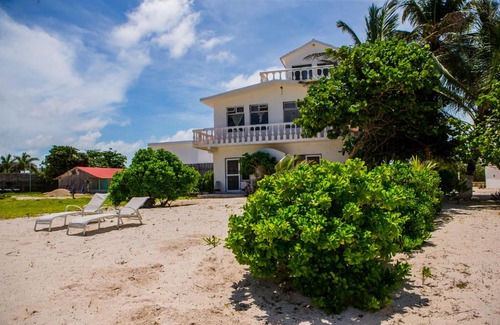 Xcalak Hotel | Flying Cloud Hotel