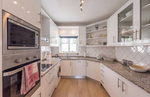 Vale de Centianes House | Folkiño-Townhouse near Beach with Amazing Golf Course View