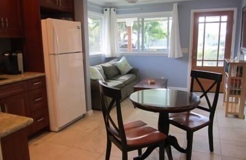 Kailua Cottage | Footsteps to Hawaii's Best Beach