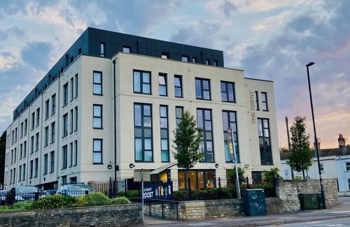 Bath Apartment | For Students Only Brookland Rd Leicester