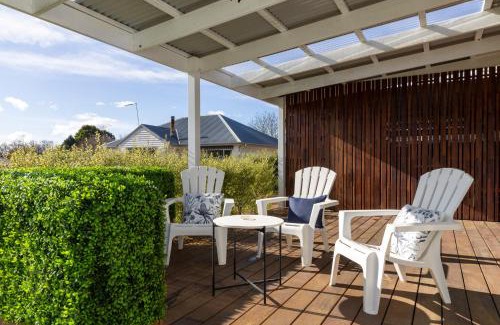 Trentham House | FOREST CORNER - 3 BEDROOM WEATHERBOARD, TRENTHAM