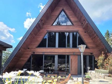 Ravna Gora Ski Chalet | Forest Hill