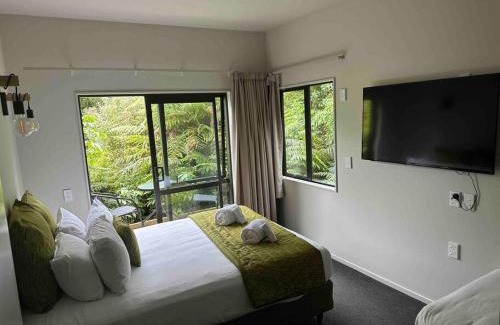 Franz Josef Glacier Apartment | Forest View Franz Josef