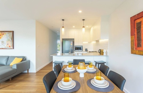 New Lambton House | Four Bedroom Townhouse