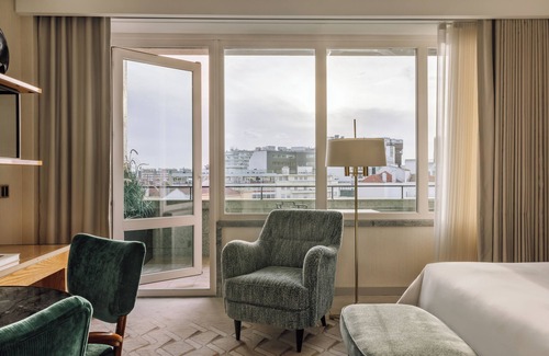Sao Sebastiao da Pedreira Hotel | Four Seasons Hotel Ritz Lisbon