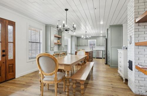 Lawrenceburg House | Fox Haven Retreat-Private Yard-Outdoor Adventure