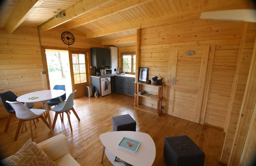 Saint-Felix-de-Reillac-et-Mortemart Ski Chalet | Gite chalet in Périgord Noir with swimming pool and Finnish sauna