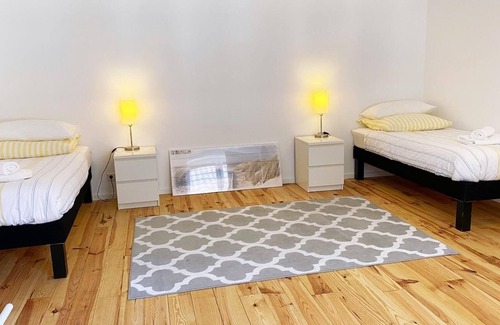 Wachenbuchen House | Fr05 Möbliertes Wohnen in Maintal bei Frankfurt, 170qm, 5 Zimmer, Über 3 Etagen, Max. 9 Personen