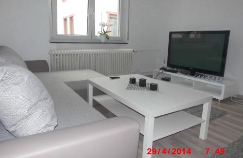 Kelsterbach Apartment | Frankfurt Airport & Fair Apartment