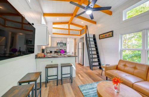 Franklin House | Franklin Cottage Deck with Blue Ridge Mtn Views!