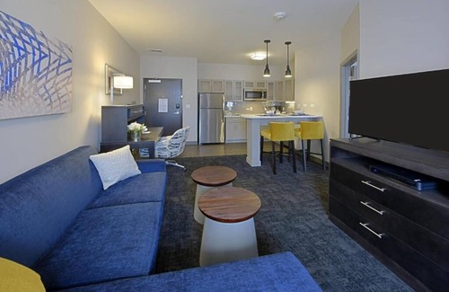 Little Rock Medical District Condo | Free Breakfast. Gym. Near Medical Center.