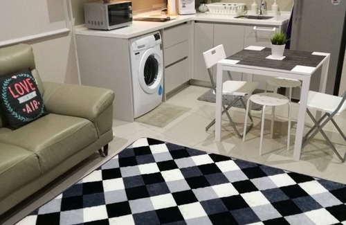 Shah Alam Condo | FREEWIFI|NETFLIX|IFLIX|near iCity/iCentral Mall/UITM/SACC/JAKEL/UNISEL/IDCC