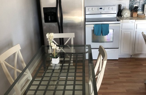 La Presa Apartment | French country boutique