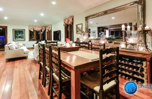 Tamahere House | French styled six-bedroom country home