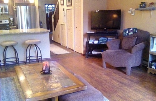 Bridgepoint House | Frisco Ski and River Townhome.available for monthly rentals.n