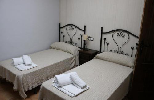 Iznatoraf House | Fuente Los Avellanos