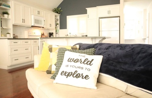 Ingonish House | Full House - Lobster Trap