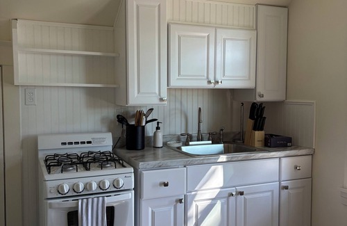 Camp Hill Apartment | Fully Furnished 1-Bedroom Apartment, Newly Renovated & Move-In Ready