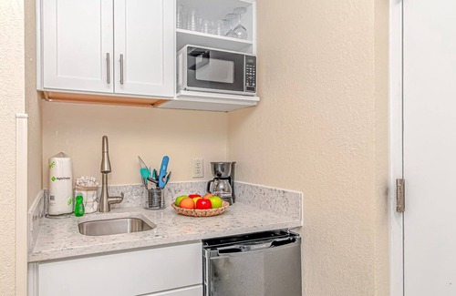 Myrtle Beach Condo | Fully Renovated King Suite! Perfect For 2 Guests! Private Balcony