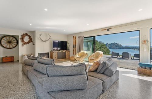 North Island House | Fun and Falls Haven - Mangakino Holiday Home