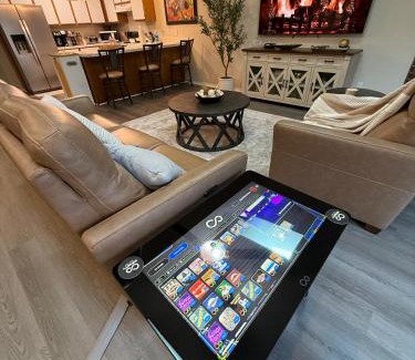 Rogers Apartment | Fun & Comfort for 8 in Roger! King & Arcade Games