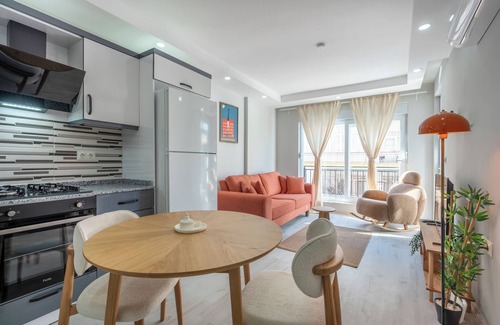 Antalya City Centre Apartment | Funky & Spacious: 2-Bedroom Colourful Escape Near Downtown!