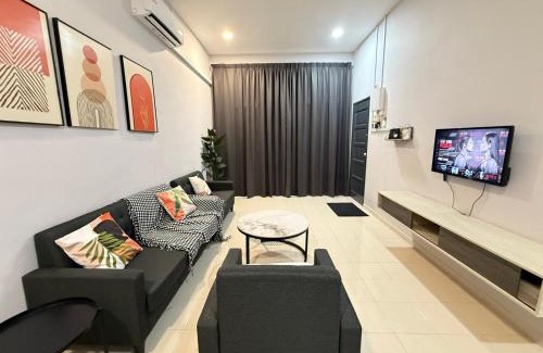 Kuantan House | FunkyVila3 8PAXNear188Tower, ArtStreet, HTTA