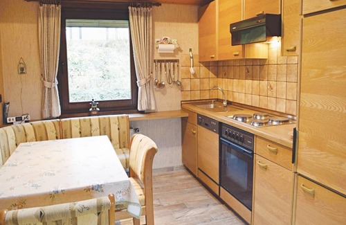 Feriendorf Hennesee House | Furnished Bungalow With Peaceful Neighbourhood