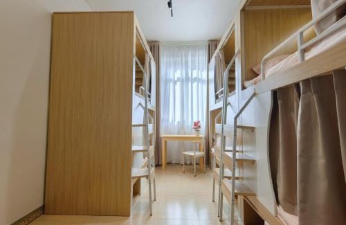 Chengjiang County Hostel | Fuxian Lakeside Youth Hostel