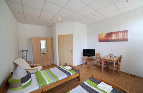 Lauchhammer House | Gästehaus am schmalen See UG haftungsbeschränkt