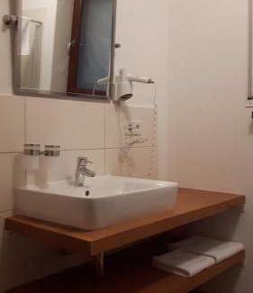 Triefenstein House | Gästehaus Bräuscheuere