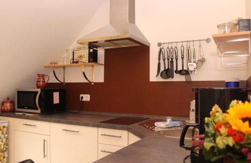 Dickel Apartment | Gästehaus Peerhus Dönsel - Deensten