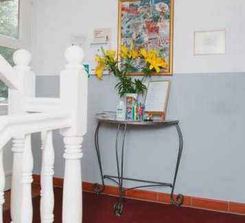 Elmshorn House | Gästehaus Vigliarolo gewerblich Jedes Zimmer eigenes Bad Gemeinschaftsküche