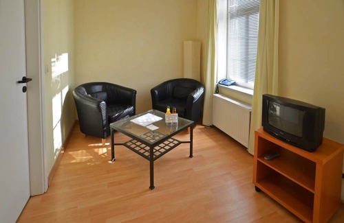 Strehlen House | Gästehaus Villa Seraphinum