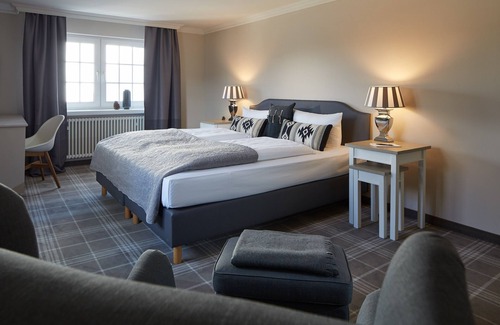 Warstein Hotel | Gästehaus Warsteiner Welt