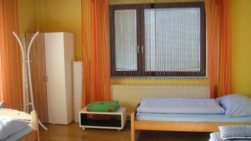 Strasshof an der Nordbahn House | Gästepension Sport 71