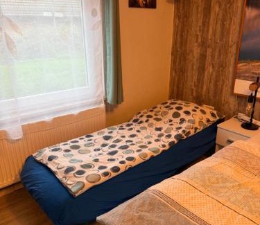 Veckerhagen House | Gästezimmer „Ellmau“