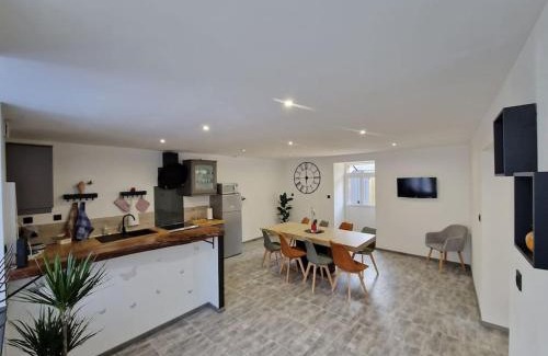 Beauvoir House | Gîte à 1,9 km du Mont St Michel