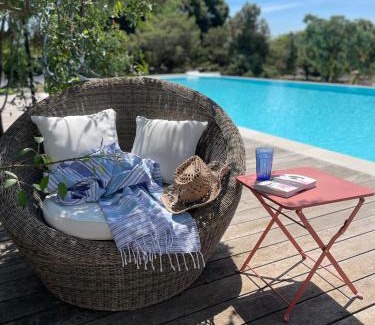 Cazevieille House | Gîte d'exception 4 étoiles "Le Lodge du Pic St Loup"