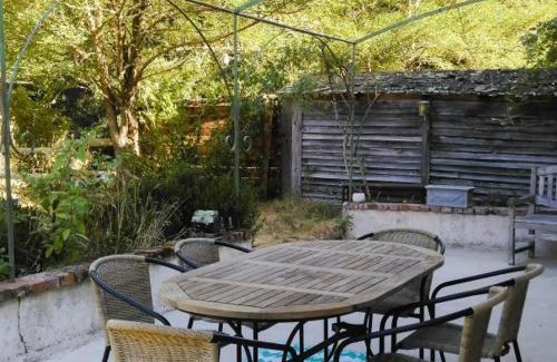Theillay House | Gîte de charme en Sologne avec grand confort, 3 chambres, cheminée, jardin et promenades en forêt - FR-1-491-438