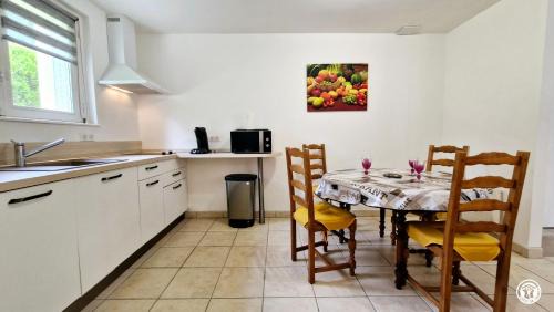 Bleneau House | Gîte de la Haute Feuille